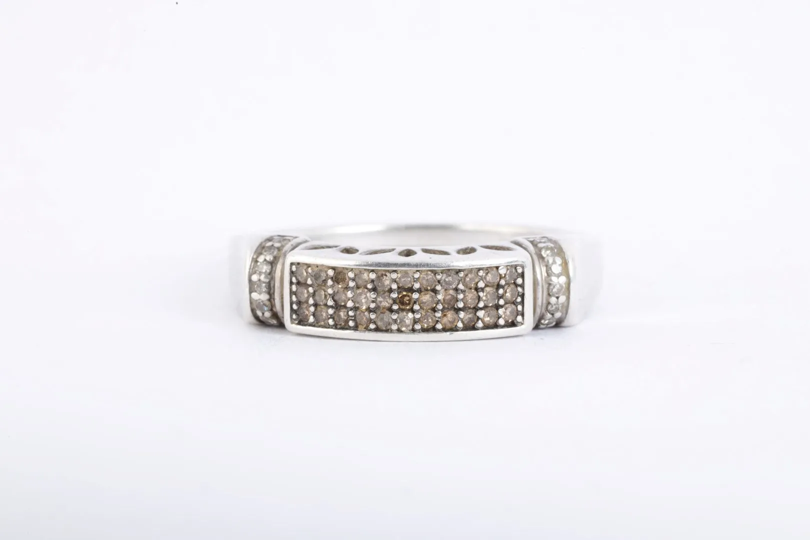 925 Silver 0.47tcw Diamond Ring Size 9 (4.44g.)